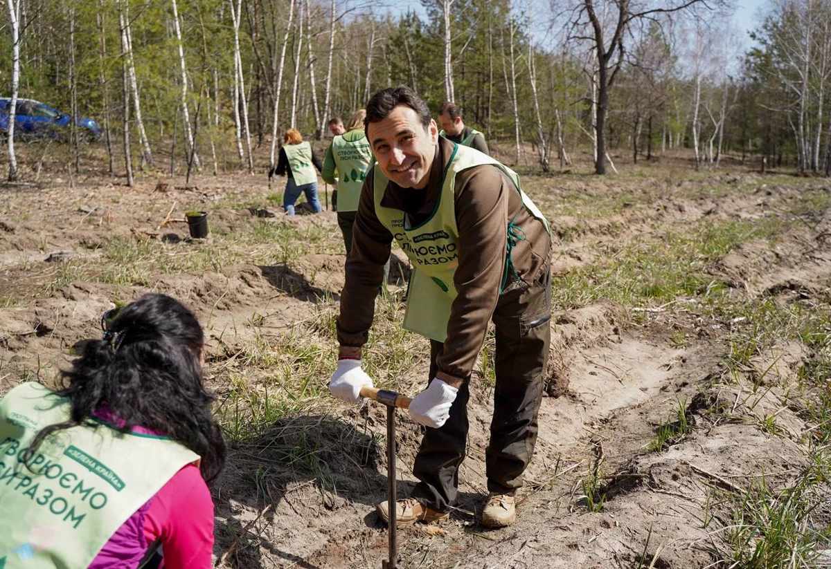 Photo 2022 04 15 16 20 10 2 (1)