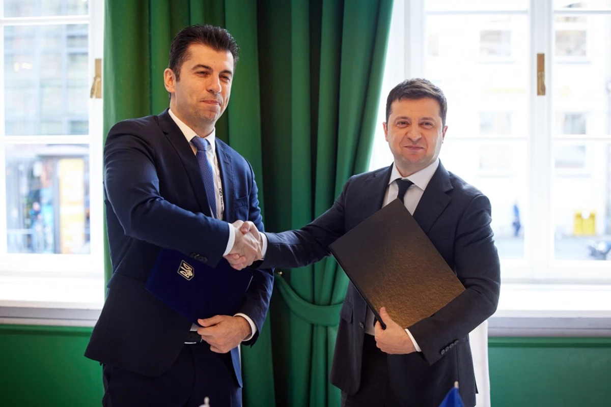 A4af0f57e6390a947d841bdb4c3a3a76 1645278909 Extra Large