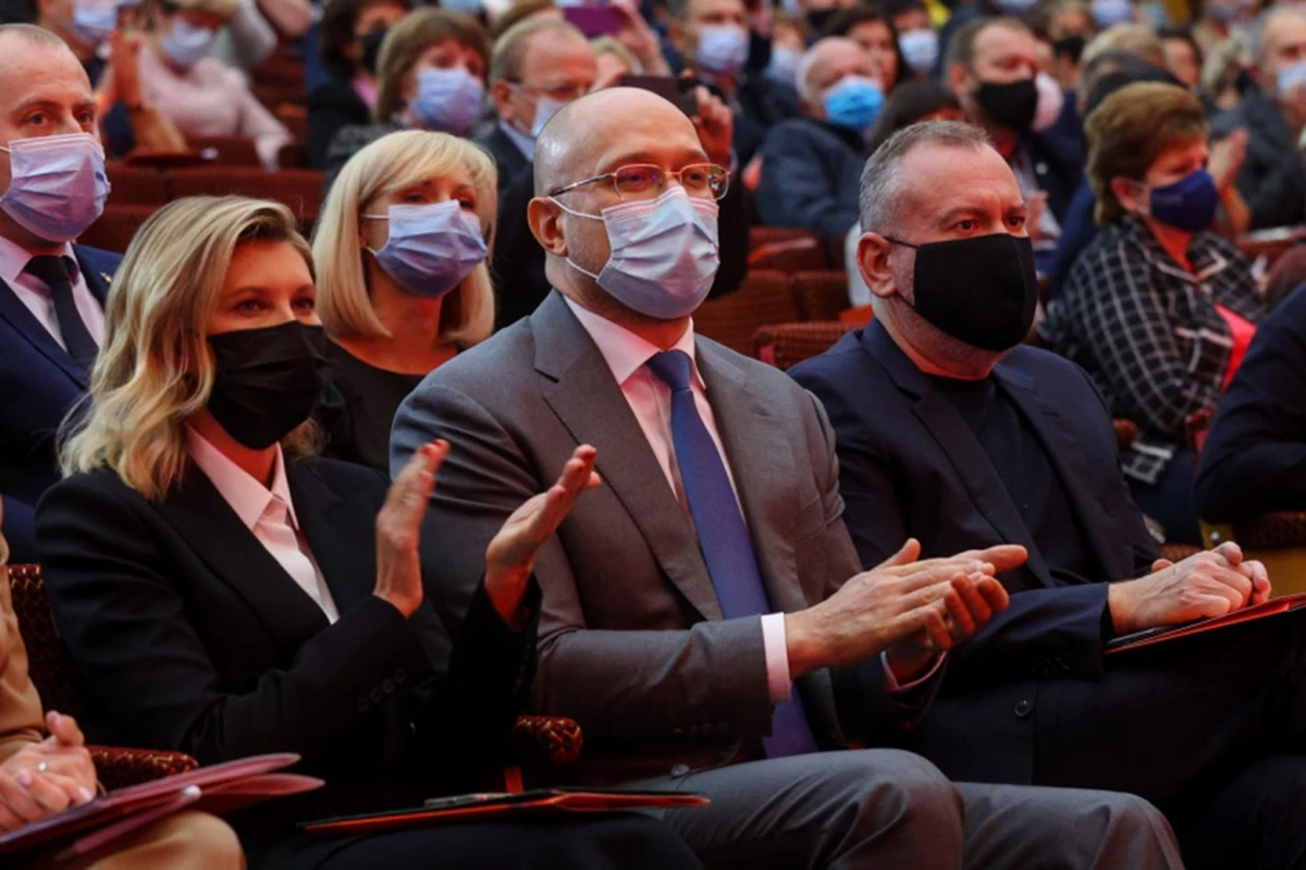 61602B7847148398256410 820X360