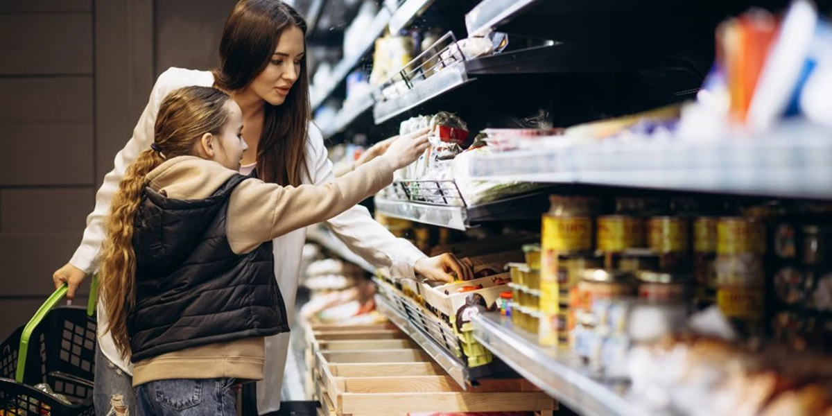 Mother With Daughter Shopping Grocery Store 1020X510