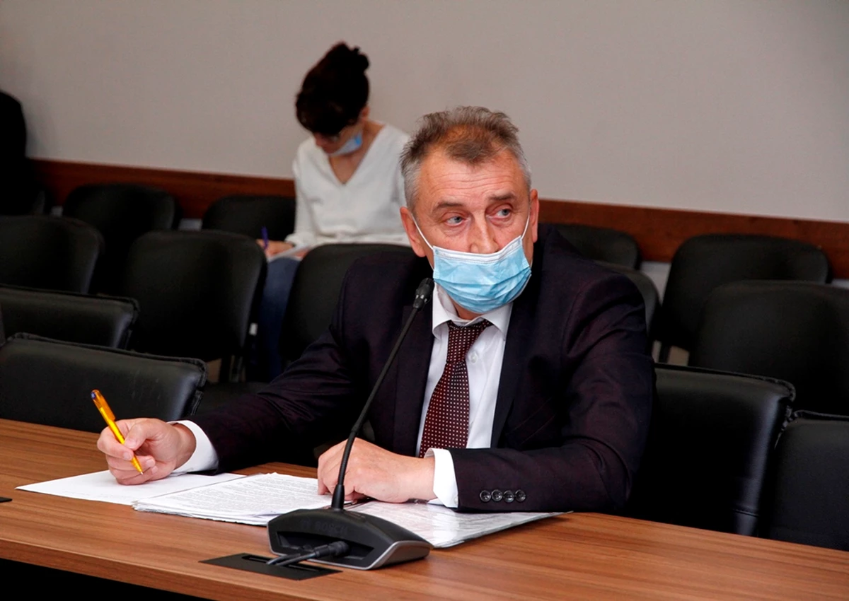 Eb5800e2 Abcb 477C 9263 241E53af2a7c