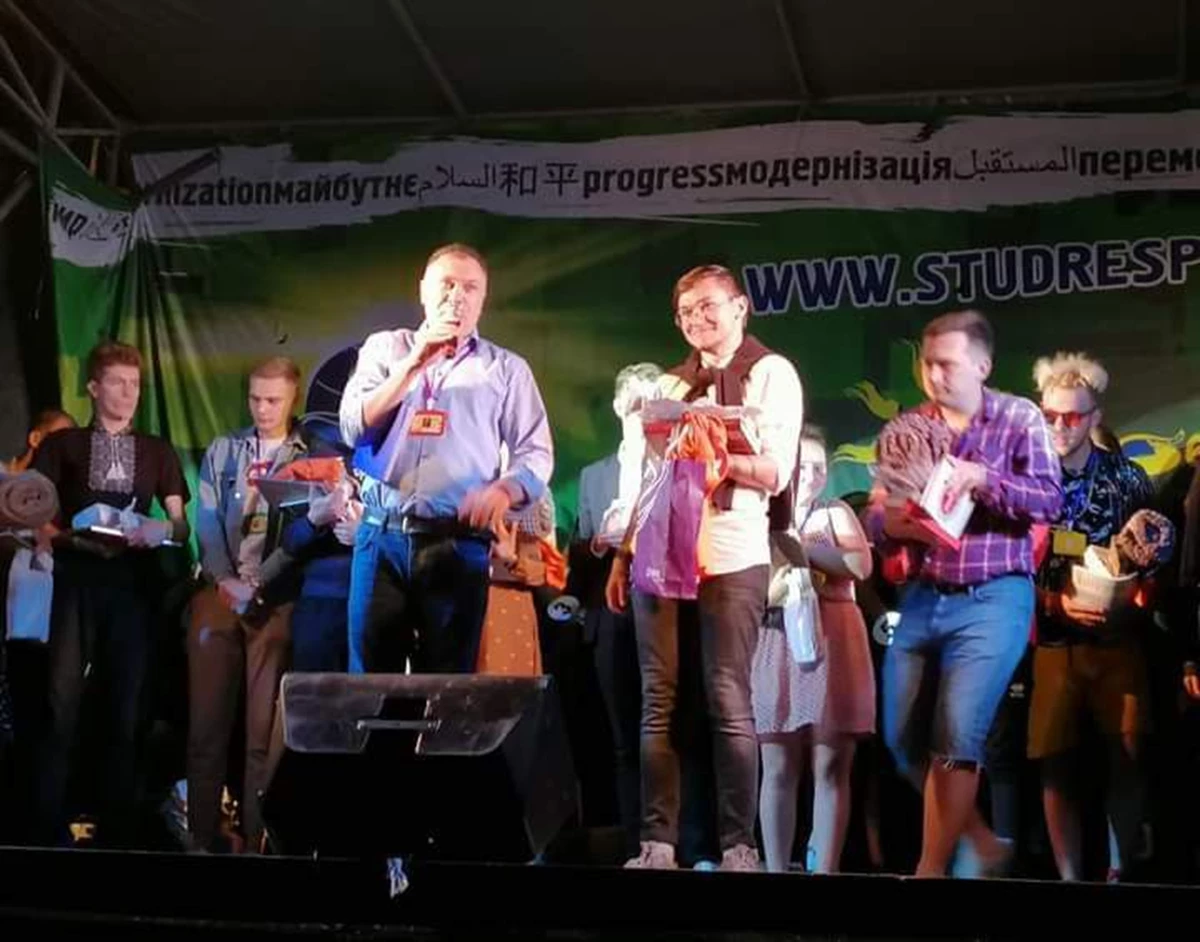 A5d5932f 44Ac 4090 B3c9 C7d5e9a47de9