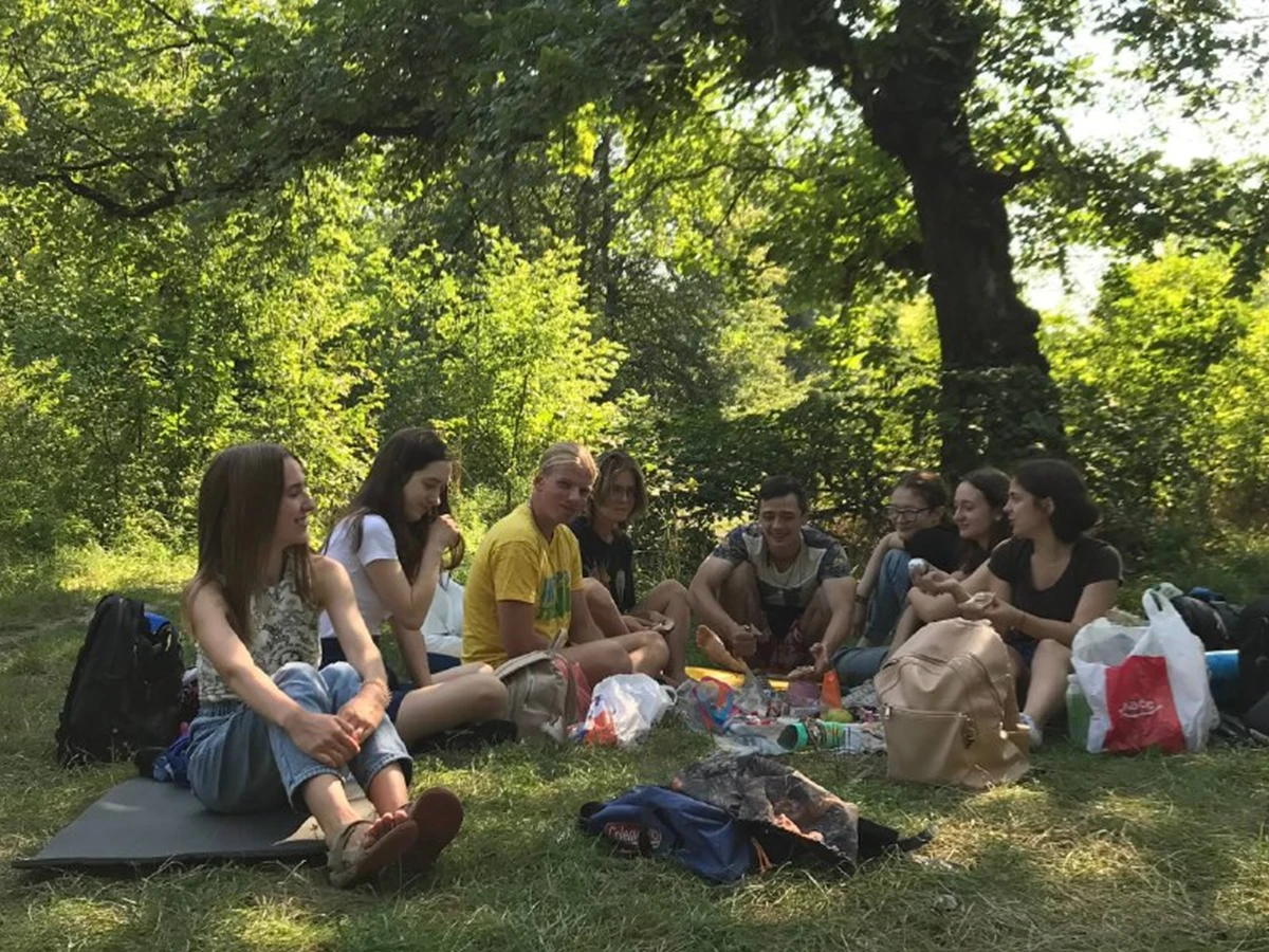 Aeb3e5fb Fe84 45Ab 868C Bb19e046122f