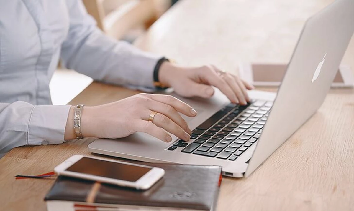 00012 9C1d42d74a273490c234d8b97a9f5b3c