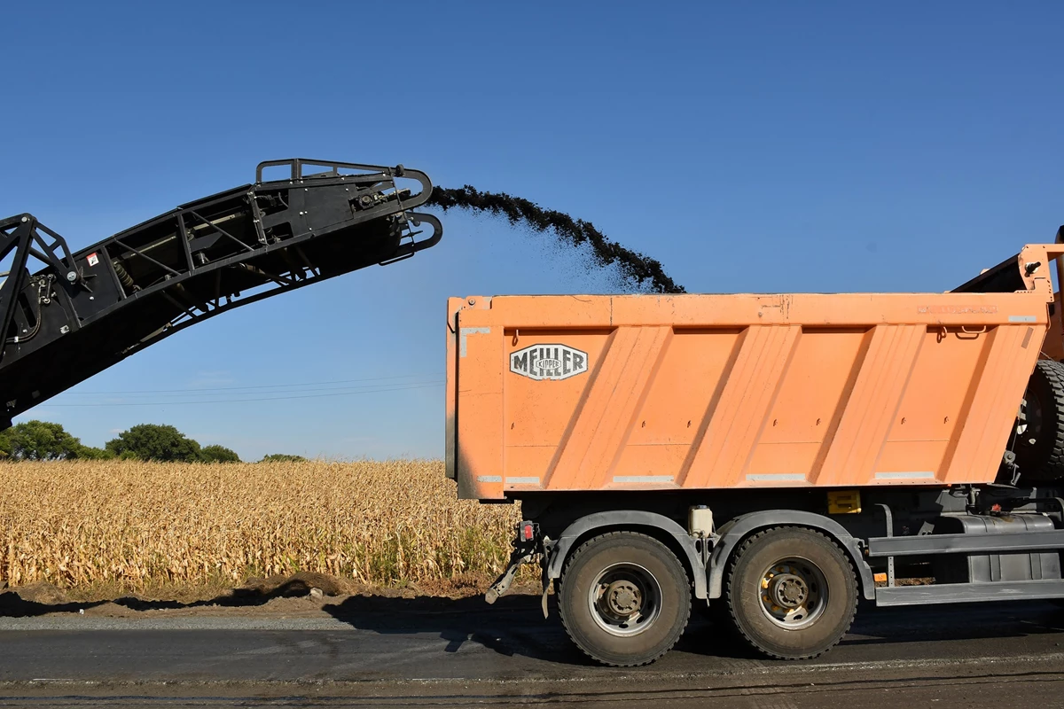 242158959 1358219084596912 1588050900875421141 N