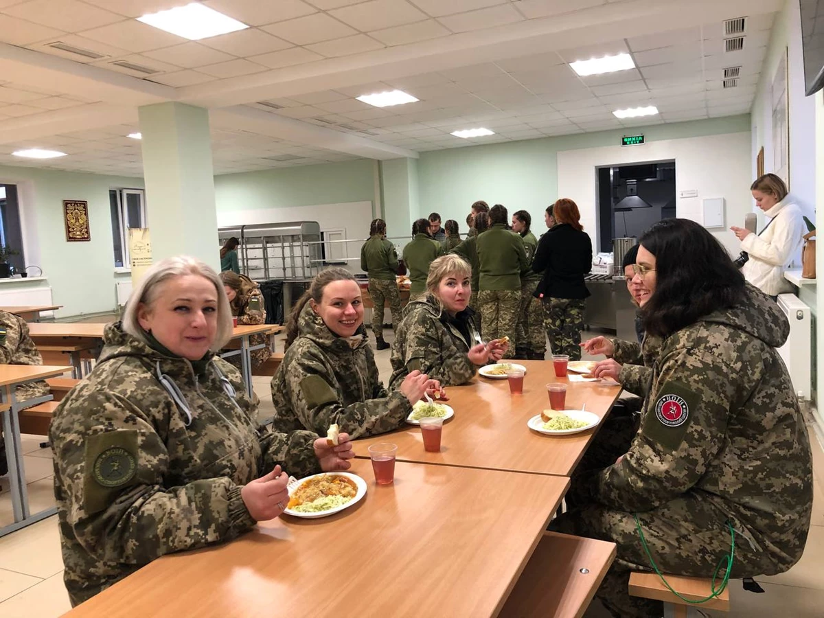 Cbba9253 254D 4312 8398 E3fcc4561014