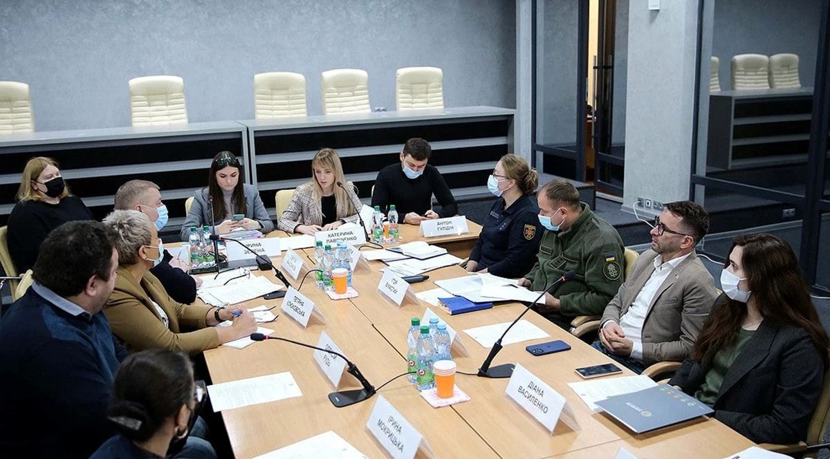 258229295 3040094916203400 3315287639050482364 N