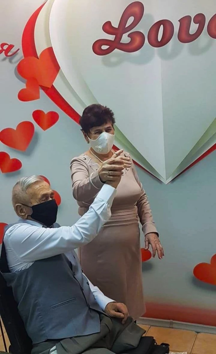 Photo 2020 12 18 12 26 06