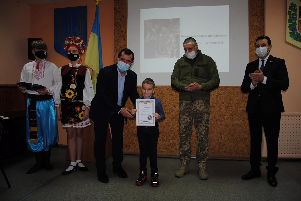 272759424 309953657838541 404367914383055394 N